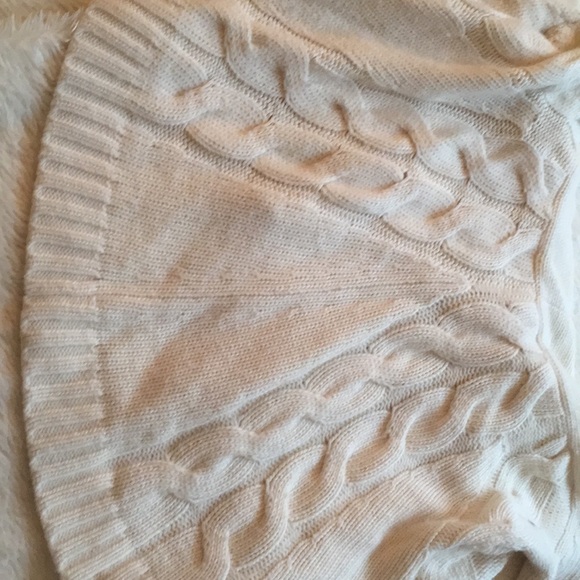 Banana Republic cream sweater - Picture 5 of 5